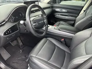Genesis GV70 2023 AWD 2.5T Estándar 4p SUV