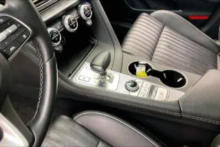 Genesis G70 2022 2.0T 4p Sedan