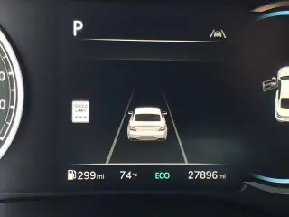 Genesis G70 2024 2.5T Sedán de 4 puertas Standard