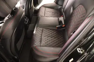 Genesis G70 2019 tracción en las cuatro ruedas 3.3T Avanzado 4dr Sedán
