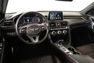 Genesis G70 2019 tracción en las cuatro ruedas 3.3T Avanzado 4dr Sedán