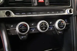 Genesis G70 2019 tracción en las cuatro ruedas 3.3T Avanzado 4dr Sedán