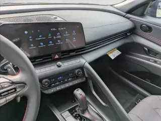 Hyundai ELANTRA 2025 N Line 4dr Sedán