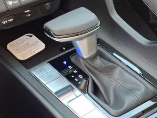 Hyundai ELANTRA 2026 Limited 4p Sedana