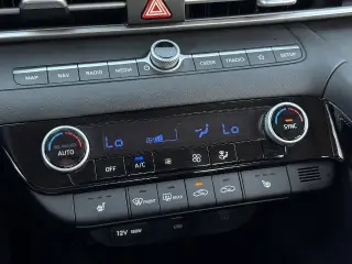 Hyundai ELANTRA 2025 Limited 4dr Sedan