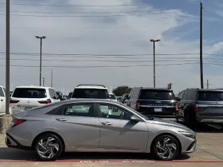 Hyundai ELANTRA 2025 Limited 4dr Sedan