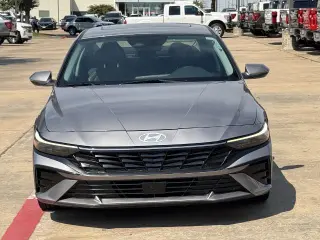 Hyundai ELANTRA 2025 Limited 4dr Sedan