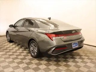 Hyundai ELANTRA Hybrid 2026 Azul 4p Sedán