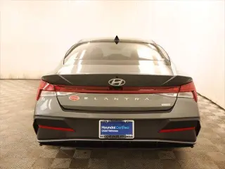 Hyundai ELANTRA Hybrid 2026 Azul 4p Sedán