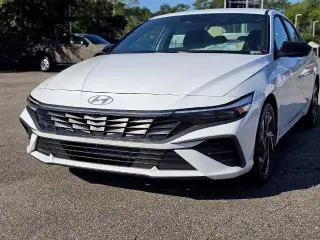 Hyundai ELANTRA 2025 SEL Sport 4dr Sedan