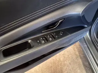 Hyundai ELANTRA 2026 SEL Sport 4dr Sedan