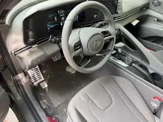 Hyundai ELANTRA 2026 SEL Sport 4dr Sedán