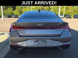 Hyundai ELANTRA 2023 SEL 4p Sedan