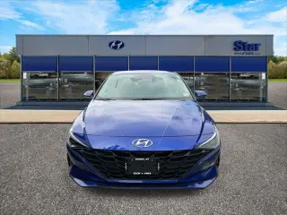 Hyundai ELANTRA 2023 SEL 4p Sedan