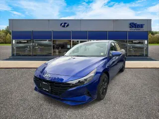 Hyundai ELANTRA 2023 SEL 4p Sedan