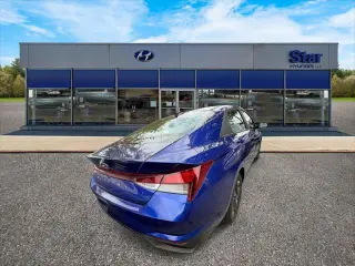 Hyundai ELANTRA 2023 SEL 4p Sedan