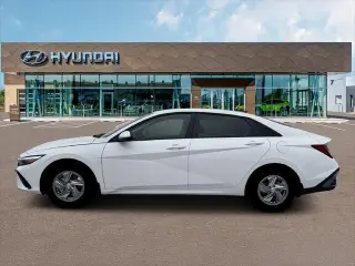 Hyundai ELANTRA 2026 SE 4p Sedan