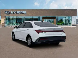 Hyundai ELANTRA 2026 SE 4p Sedan
