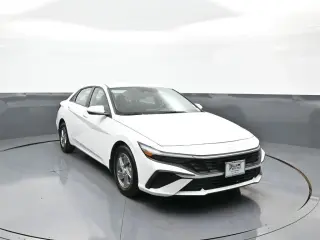 Hyundai ELANTRA 2025 SE 4dr Sedán