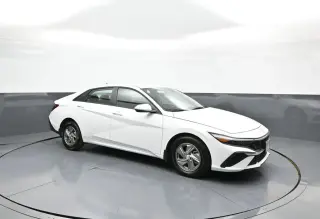 Hyundai ELANTRA 2025 SE 4dr Sedán