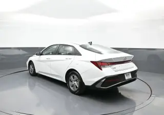 Hyundai ELANTRA 2025 SE 4dr Sedán