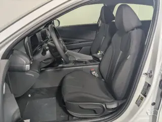 Hyundai ELANTRA 2026 SE 4dr Sedan