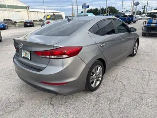 Hyundai ELANTRA 2018 Edición de Valor 4p Sedan