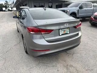 Hyundai ELANTRA 2018 Edición de Valor 4p Sedan