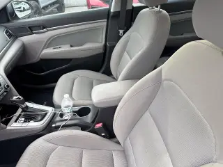 Hyundai ELANTRA 2018 Edición de Valor 4p Sedan