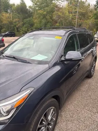 Hyundai SANTA FE 2017 TRACCIÓN EN LAS CUATRO RUEDAS SE 4p SUV