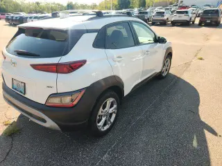 Hyundai KONA 2023 AWD SEL Crossover 4 puertas
