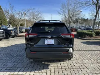 Toyota RAV4 Hybrid 2025 AWD XLE 4dr SUV