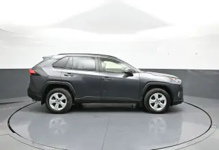 Toyota RAV4 2019 AWD XLE 4dr SUV