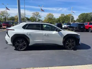 Toyota bZ4X 2023 AWD Limited 4dr Crossover