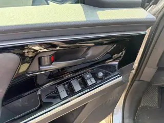 Subaru Solterra 2024 AWD Premium 4dr Crossover