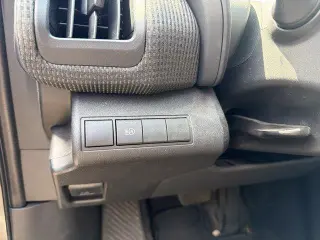 Subaru Solterra 2024 AWD Premium 4dr Crossover