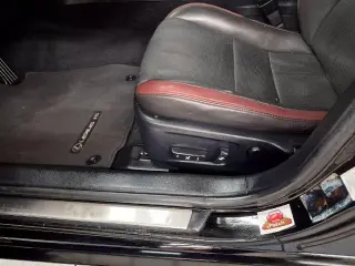 Lexus IS 200t 2017 4p Sedan