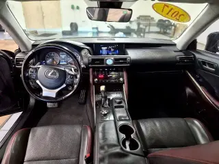 Lexus IS 200t 2017 4p Sedan