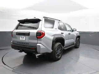 Toyota 4Runner 2025 4x4 SR5 4p SUV