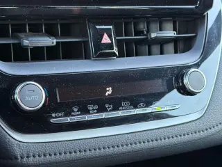 Toyota Corolla 2024 SE 4p Sed