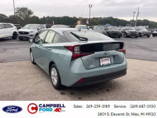Toyota Prius 2022 LE 4p Hatchback