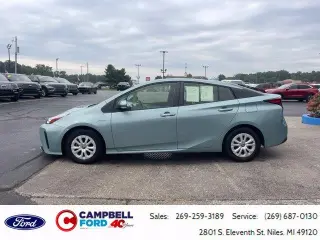 Toyota Prius 2022 LE 4p Hatchback