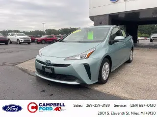 Toyota Prius 2022 LE 4p Hatchback
