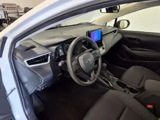 Toyota Corolla Hybrid 2025 LE 4dr Sedán