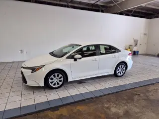 Toyota Corolla Hybrid 2025 LE 4dr Sedán