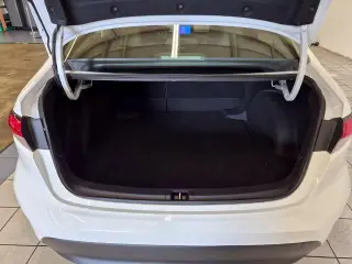 Toyota Corolla Hybrid 2025 LE 4dr Sedán