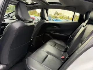 Toyota Prius 2024 AWD Limited 4dr Hatchback