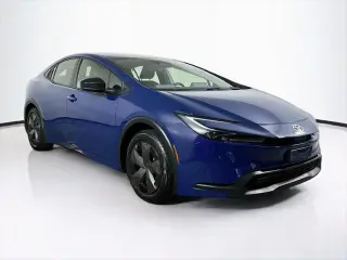 Toyota Prius 2024 LE 4p Hatchback