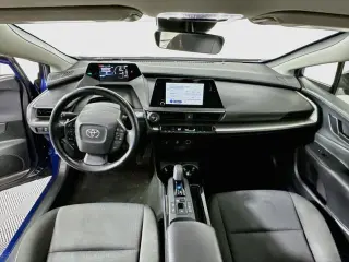 Toyota Prius 2024 LE 4p Hatchback