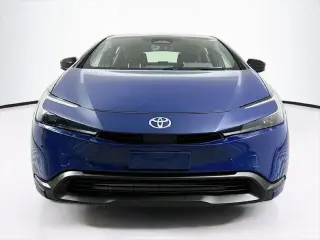 Toyota Prius 2024 LE 4p Hatchback